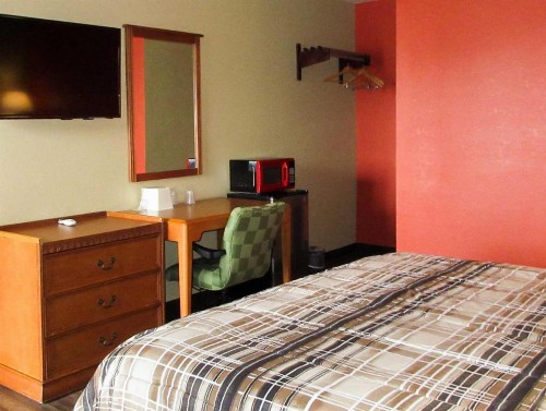 Rodeway Inn Murfreesboro - image 4