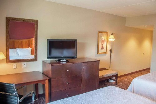 Hampton Inn Murphy - image 17