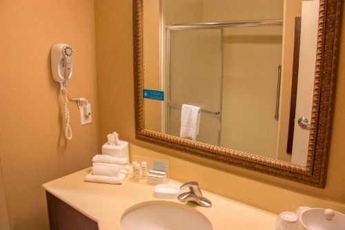 Hampton Inn Murphy - image 28