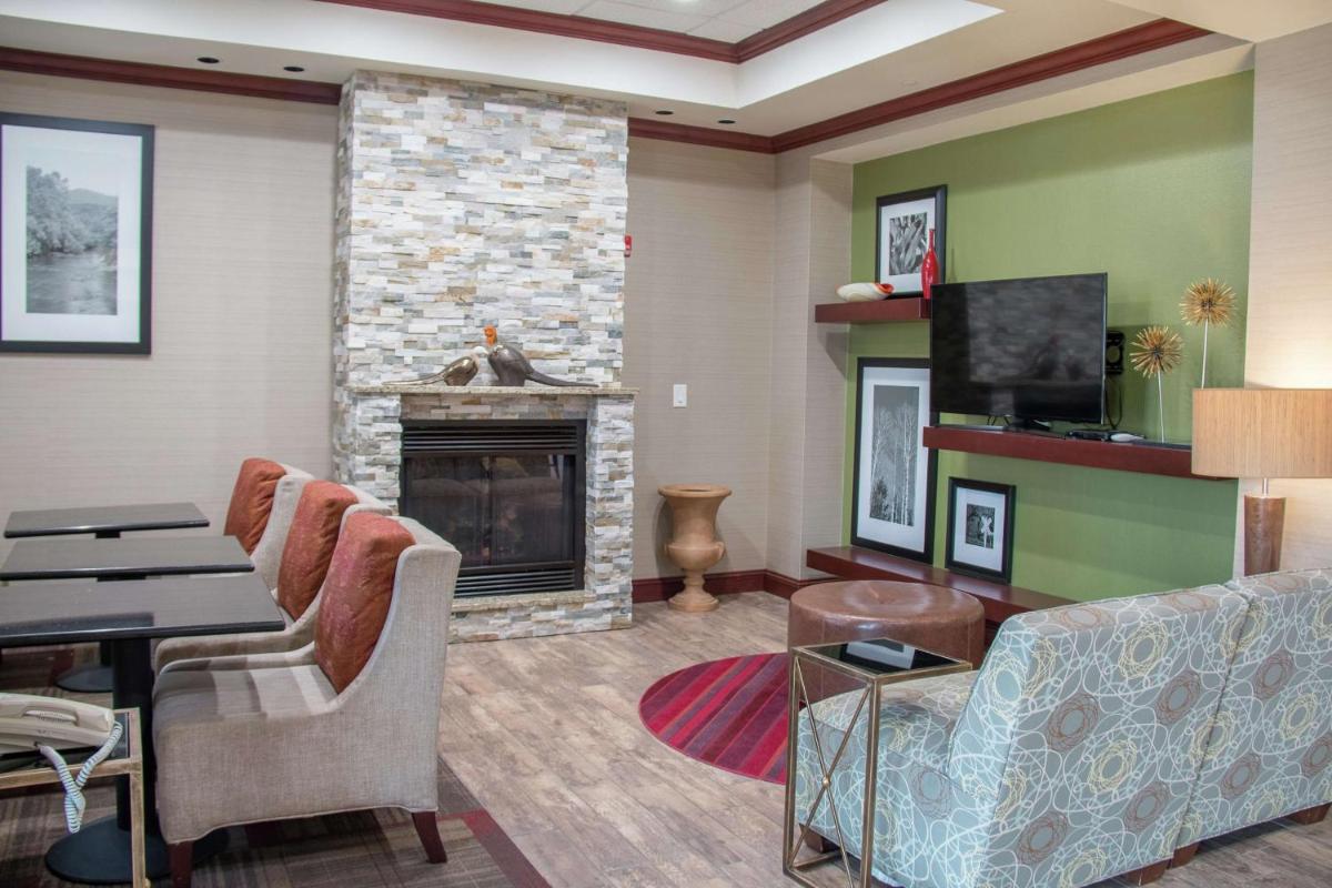 Hampton Inn Murphy - image 3