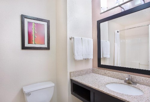 Holiday Inn Express & Suites Murphy an IHG Hotel - image 20