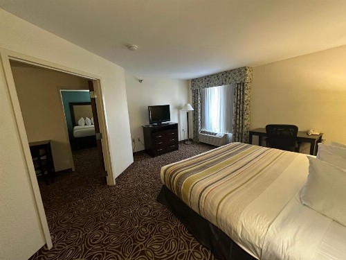 Country Inn & Suites by Radisson Murrells Inlet SC - image 8