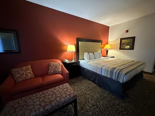 Country Inn & Suites by Radisson Murrells Inlet SC - image 9