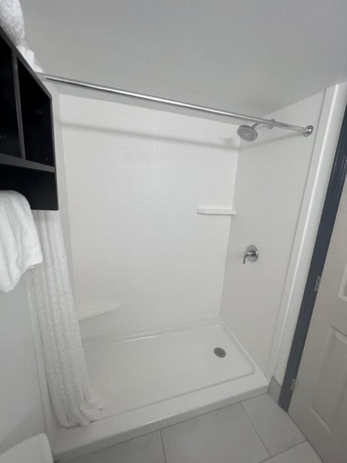 Garden City Inn - image 36