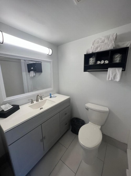 Garden City Inn - image 37