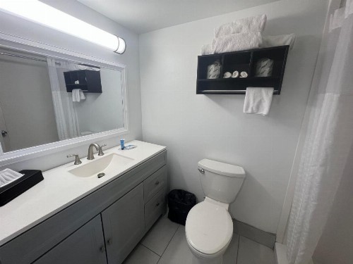 Garden City Inn - image 38