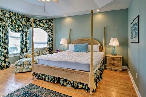 Oceanfront 'Lee Cottage' - 4 Miles to Marsh Walk! - image 7