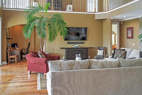 Spacious Lakefront Retreat with Fishing Dock and Deck! - image 10