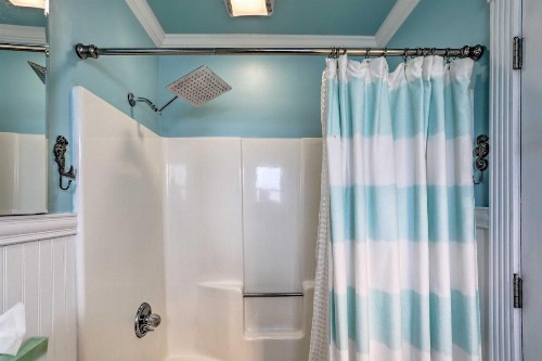 Breezy Beach Getaway Condo with Deck and Grill! - image 7