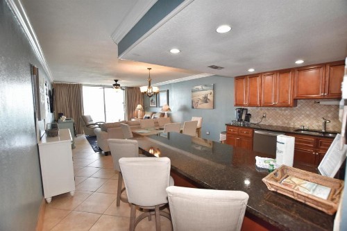 1004 Waters Edge Resort condo - image 3