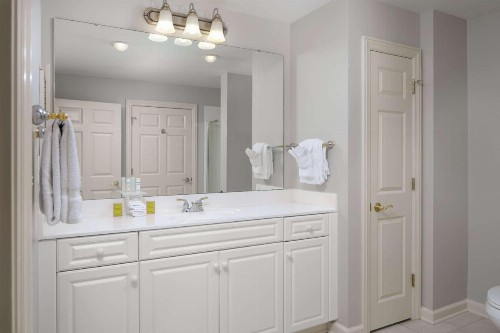 Royale Palms Condominiums - image 26
