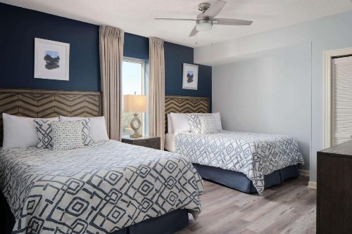 Royale Palms Condominiums - image 3