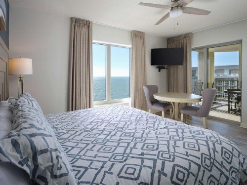 Royale Palms Condominiums - image 34