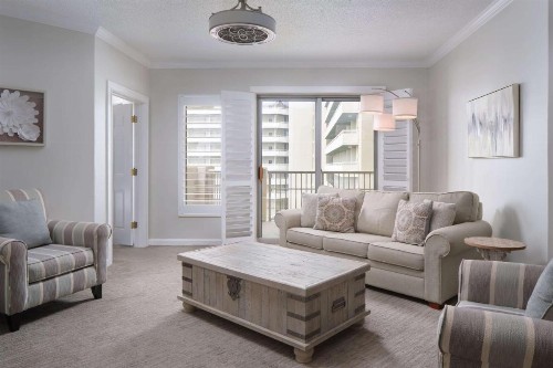 Royale Palms Condominiums - image 39