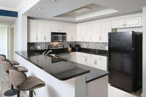 Royale Palms Condominiums - image 41