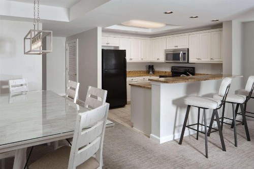 Royale Palms Condominiums - image 42