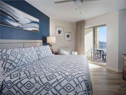 Royale Palms Condominiums - image 44