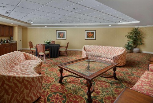 Royale Palms Condominiums - image 8