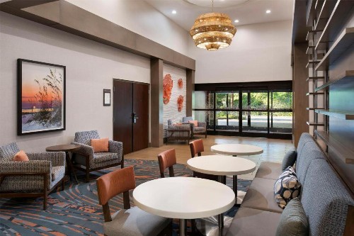 Hampton Inn Northwood - image 21