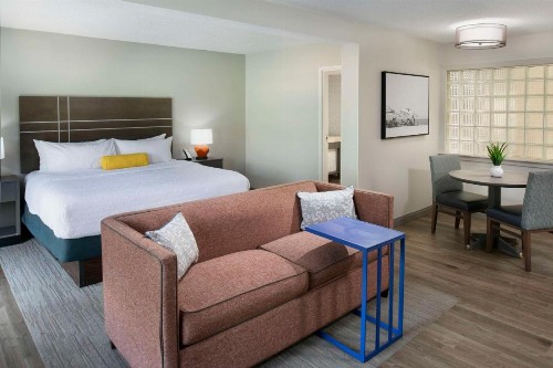 Hampton Inn Northwood - image 27