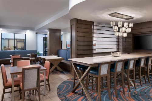 Hampton Inn Northwood - image 32