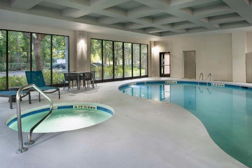 Hampton Inn Northwood - image 36