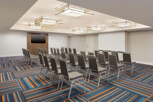 Hampton Inn & Suites Myrtle Beach Oceanfront - image 30