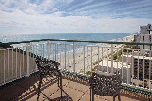 Hampton Inn & Suites Myrtle Beach Oceanfront - image 46