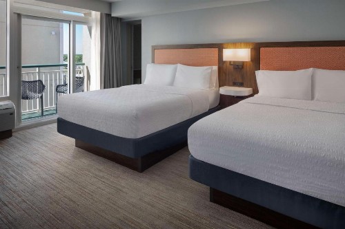 Hampton Inn & Suites Myrtle Beach Oceanfront - image 50