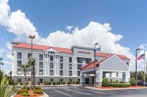 Hampton Inn Myrtle Beach West - image 1