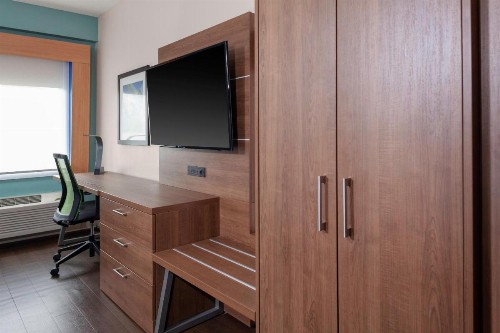 Holiday Inn Express Myrtle Beach-Broadway at the Beach an IHG Hotel - image 16