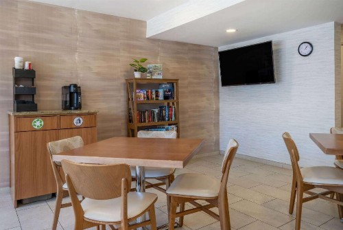 Best Western PLUS - Grand Strand Inn & Suites - image 41