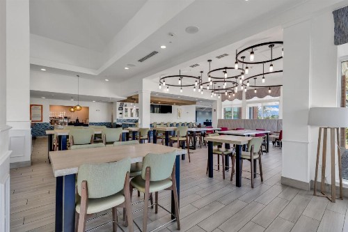Hilton Garden Inn Myrtle Beach/Coastal Grand Mall - image 2