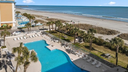 Ocean Crest Inn and Suites - image 16
