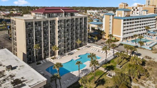 Ocean Crest Inn and Suites - image 19