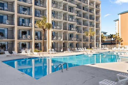 Ocean Crest Inn and Suites - image 20