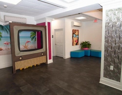 Aqua Beach Inn - image 15