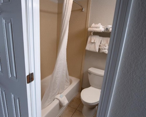 Aqua Beach Inn - image 17