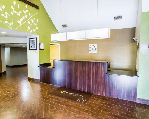 Sleep Inn near Outlets - image 17
