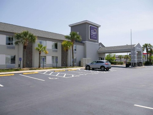 Sleep Inn near Outlets - image 20