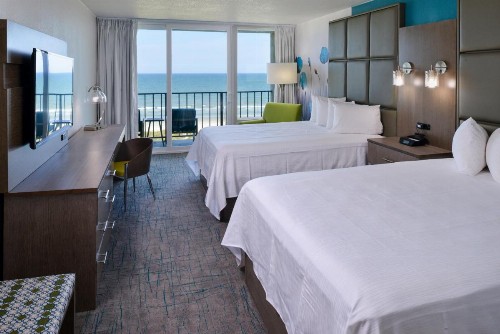 Cabana Shores Hotel - image 21