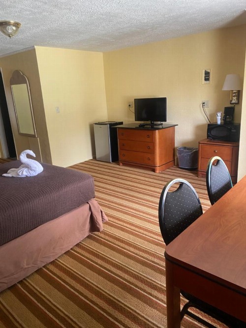 Royal Palace Inn and Suites Myrtle Beach Ocean Blvd - image 32