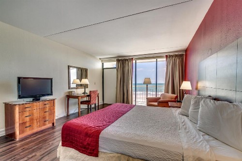 Summer Wind Inn and Suites - image 10