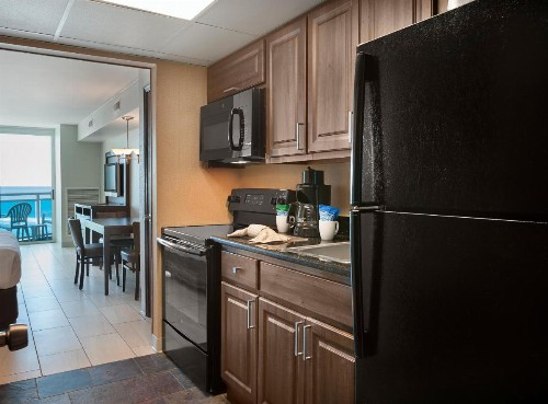 Captain's Quarters Resort - image 13