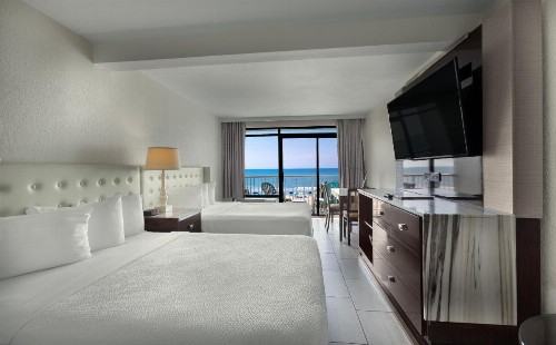 Captain's Quarters Resort - image 40