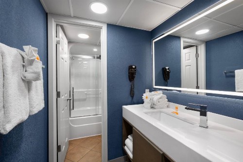 Captain's Quarters Resort - image 43