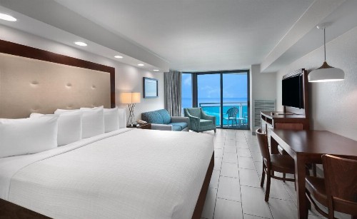 Captain's Quarters Resort - image 49
