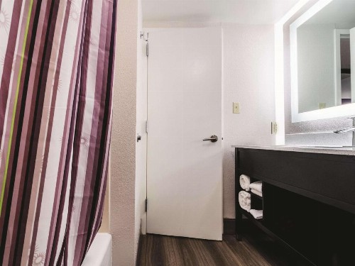 La Quinta by Wyndham Myrtle Beach - N. Kings Hwy - image 14