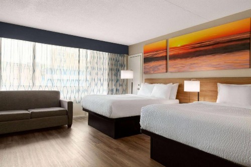 Days Inn by Wyndham Myrtle Beach-Beach Front - image 11