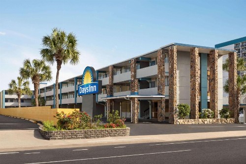 Days Inn by Wyndham Myrtle Beach-Beach Front - image 13